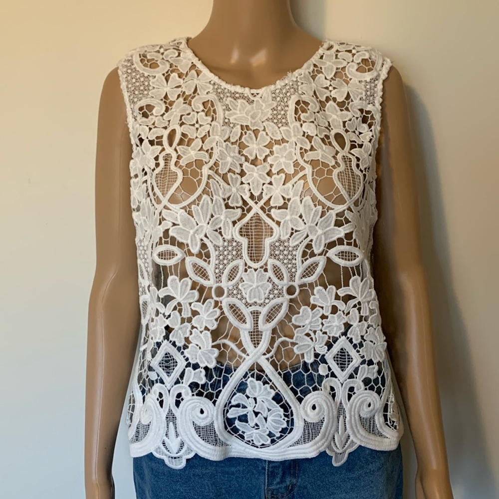 Acemi lace top size : L
